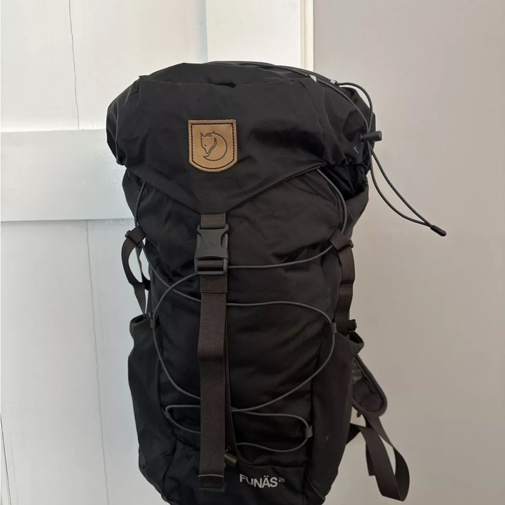 Black Backpack. Fjallraven Funas 25 Backpack